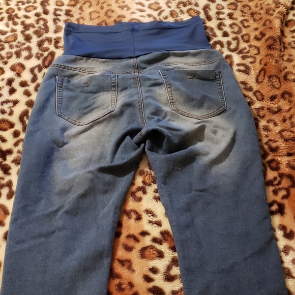 Maternity jean - Picture 2 of 3